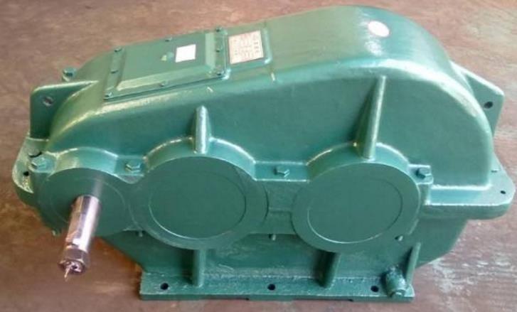 圓柱齒輪減速機(jī) 圓柱齒輪減速機(jī)